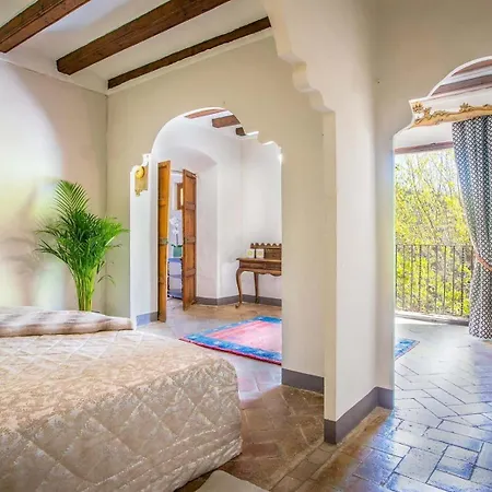Catalina Villa